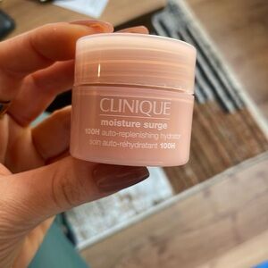 Brand New Clinique Moisture Surge